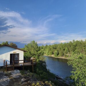 Bear’s Den Lodge