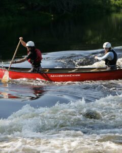 kayak sur la rivière Madawaska, à Brudenell, Lyndoch et Raglan