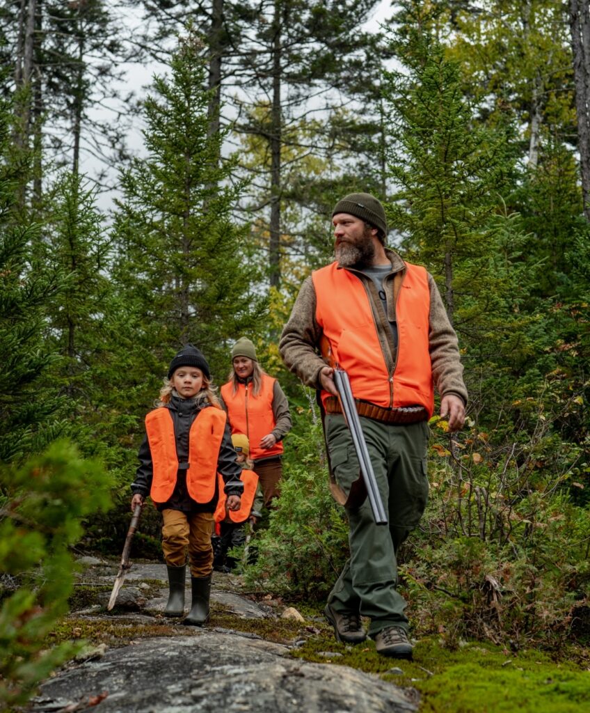 Famille à la chasse à la réserve faunique Mastigouche