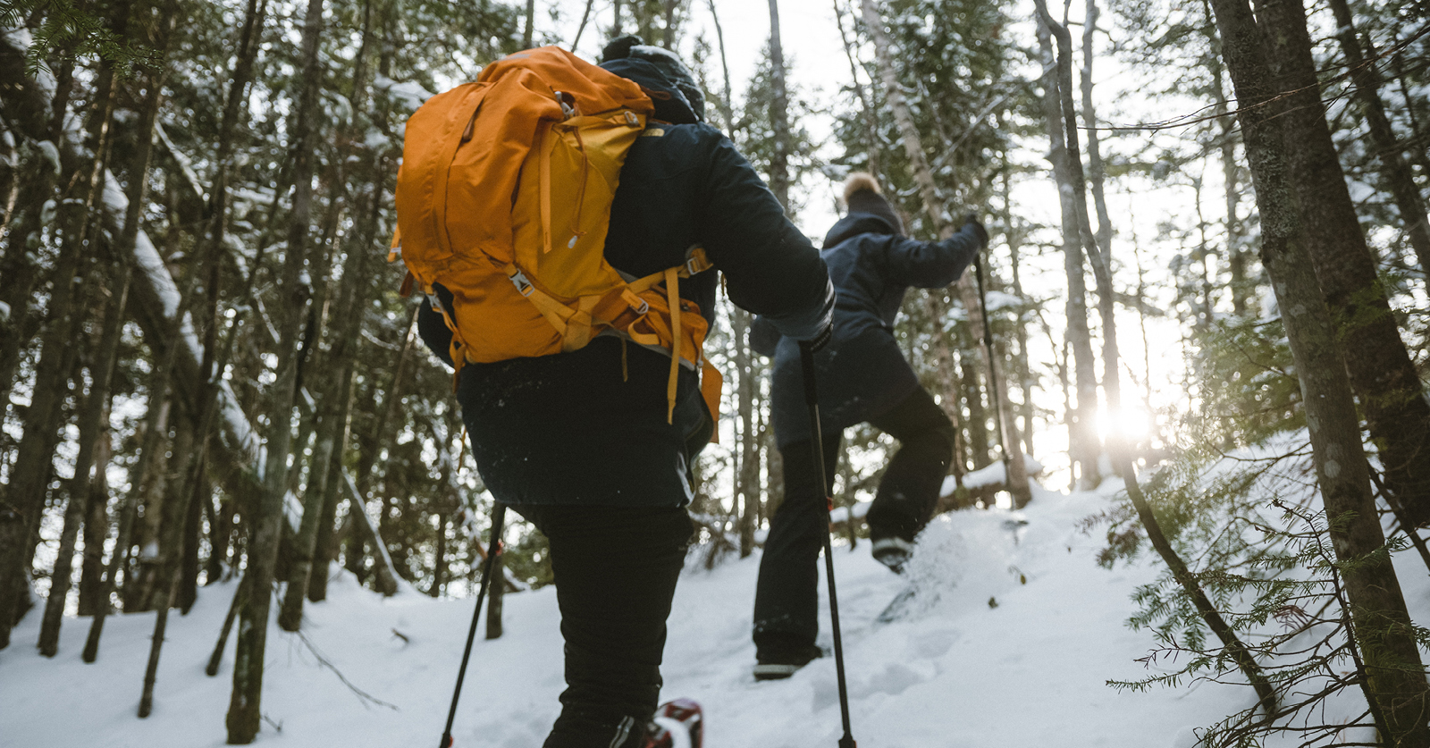 Randonnée hivernale et accessoires d'hiver essentiels