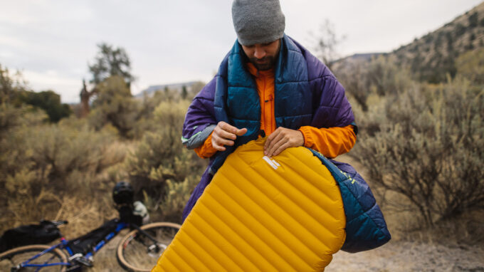 Camping sleeping pad