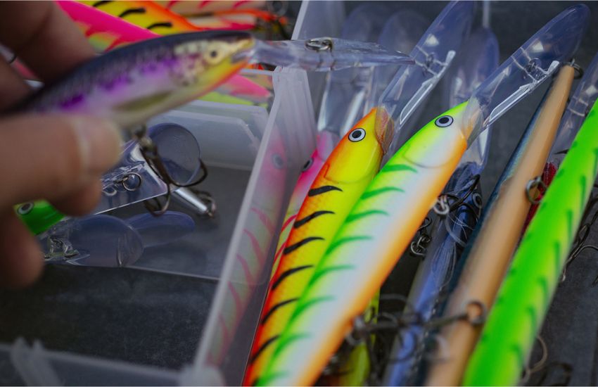 Fishing lures for walleye