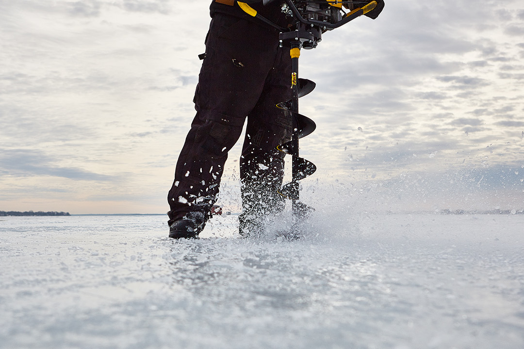 essentiels de le pêche sur glace tariere