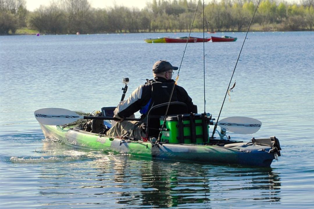 équipement pêche kayak