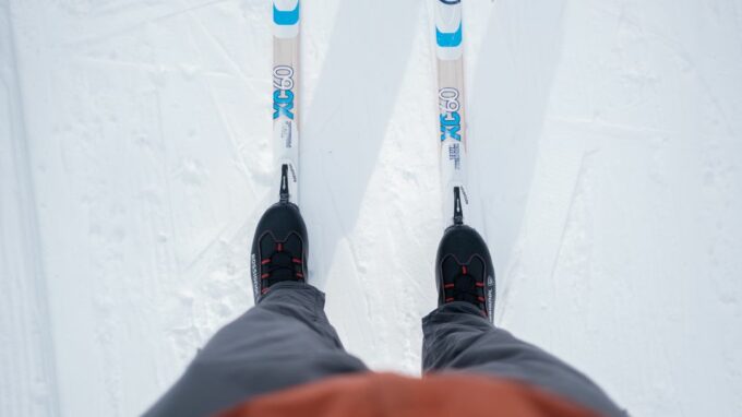 Différence ski fond et ski nordique