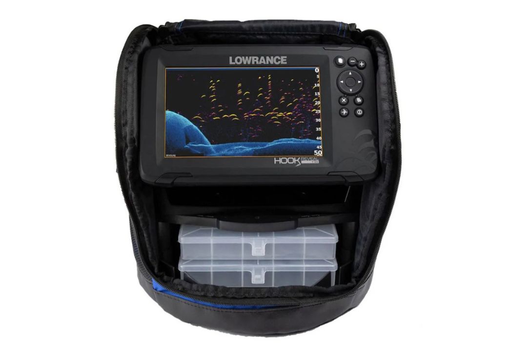 Why You Should Be Using A Fishfinder/Chartplotter For Ice Fishing - Fish'n  Canada