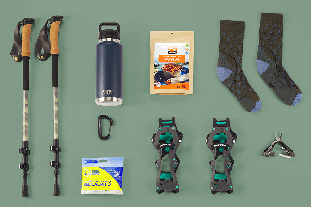 essentials to pack in your Hiking Backpack