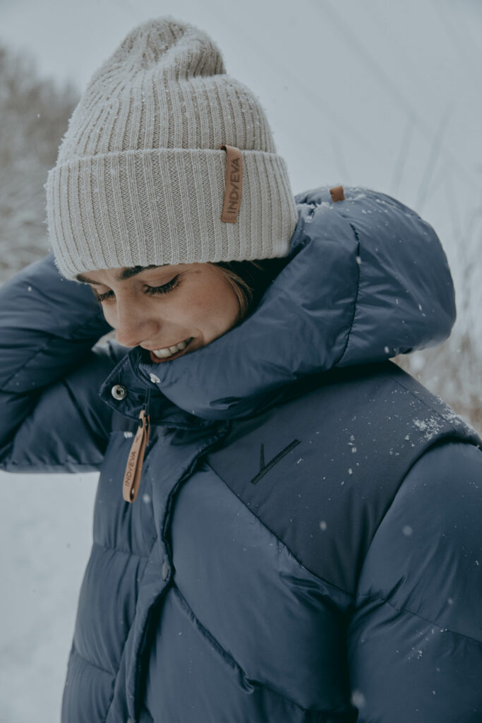 Manteau d'hiver marque canadienne Indyeva