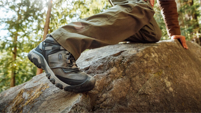 Hiking boots vs shoes