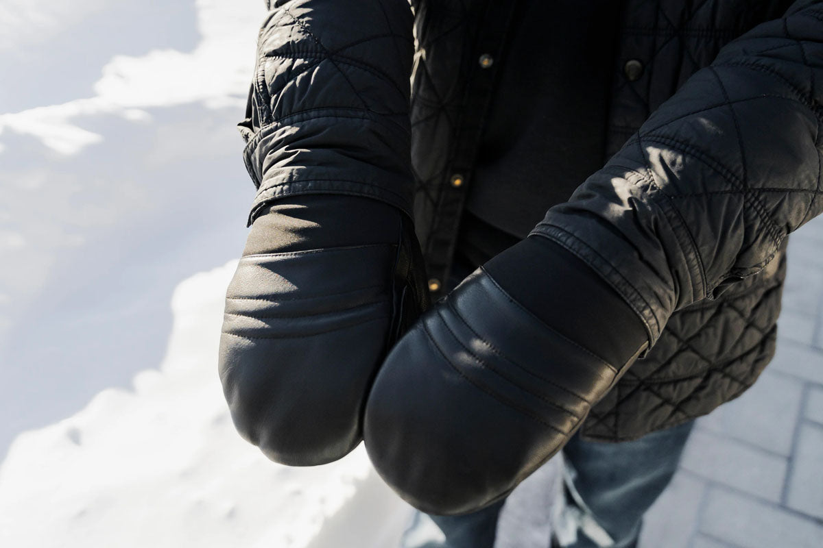 Nahanni Mittens - Women's