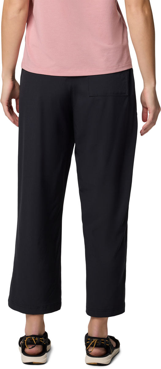 Boundless Beauty II Capri Pants - Women's