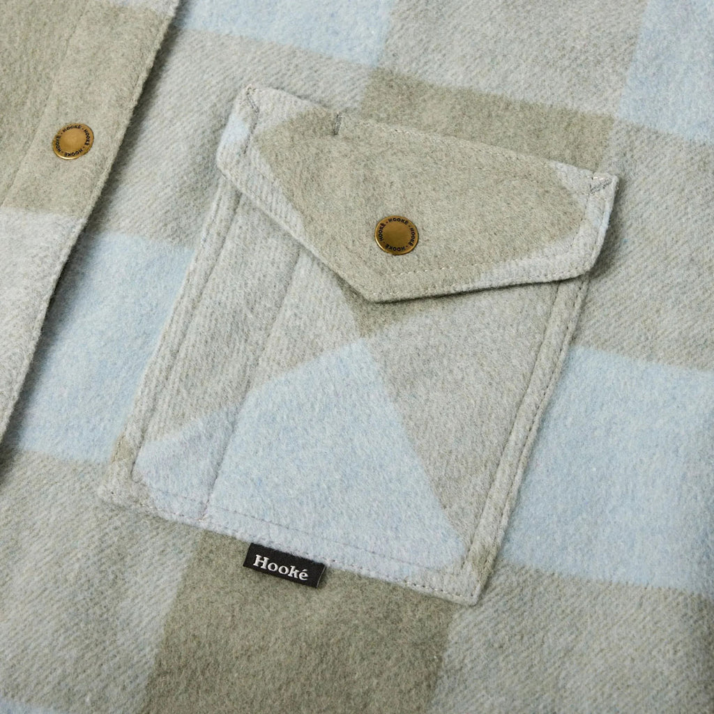 Canadian Oversized Plaid Shirt - Women's 