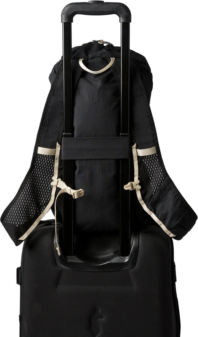 Empacable Day Backpack - 16 L