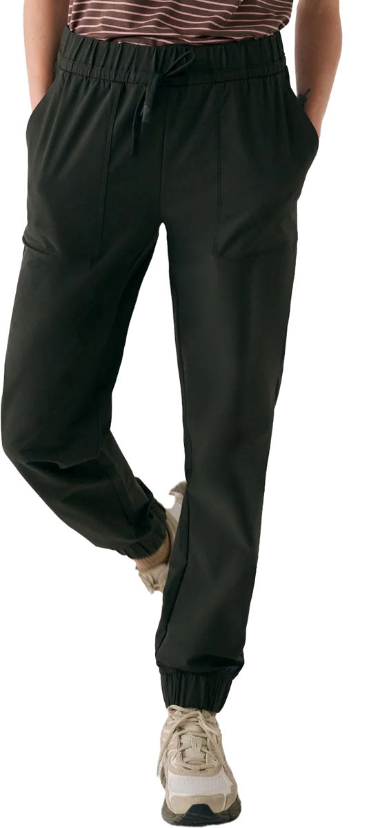 Momentum Tech Jogger Pants - Women's