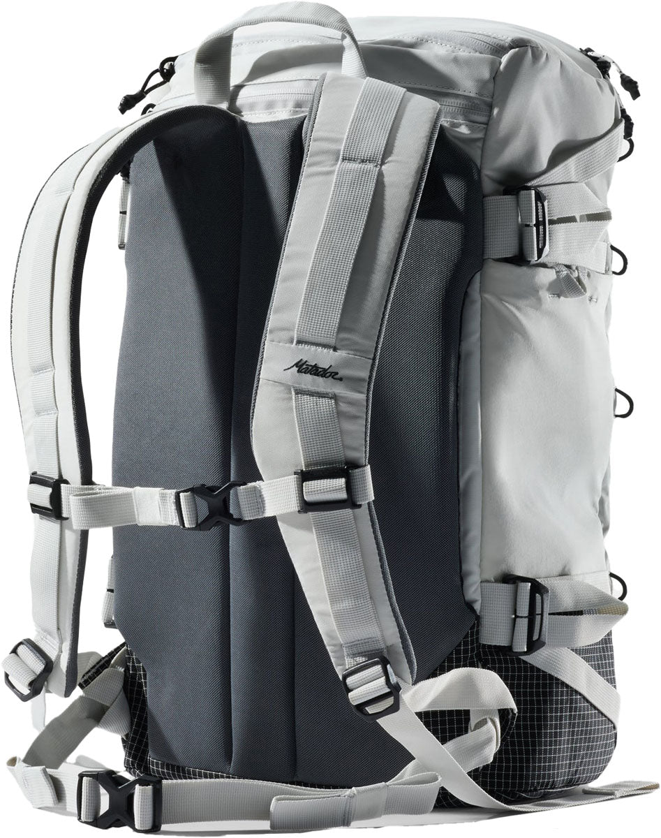 Seg28 Travel Backpack - 28 L