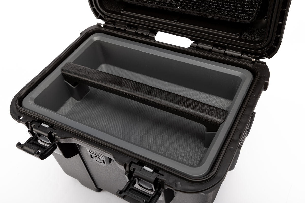 Trail 10 Compact Waterproof Hard Case - 11.2 L