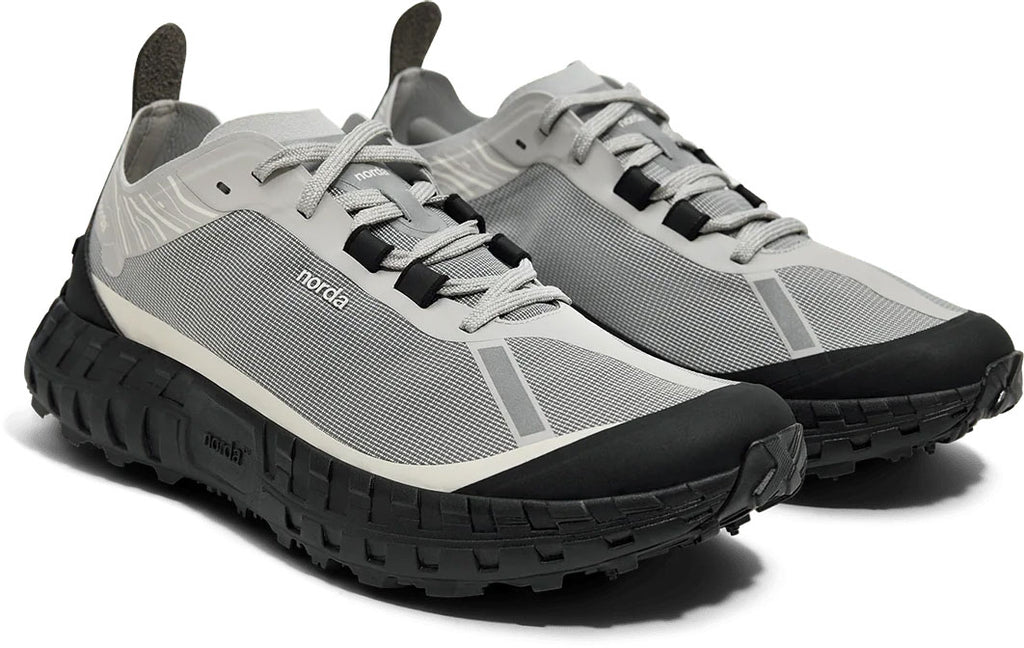 001A Trail Running Shoes - Women's 