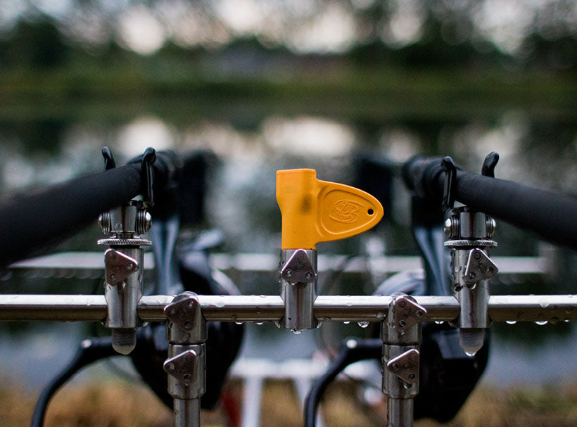 2-in-1 Key Tool