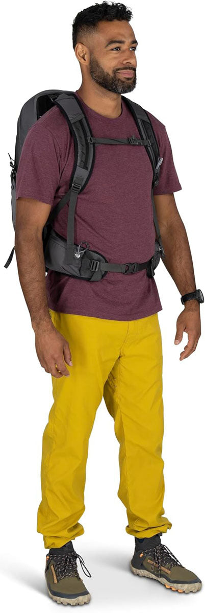 Talon Hiking Backpack - 22 L