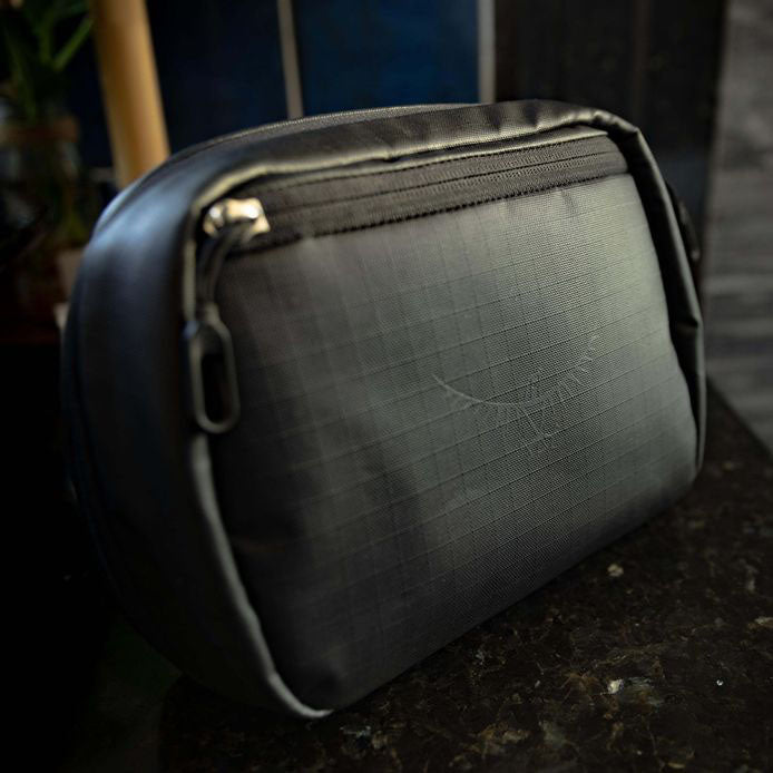 Transporter Large Toiletry Bag - 3.5 L
