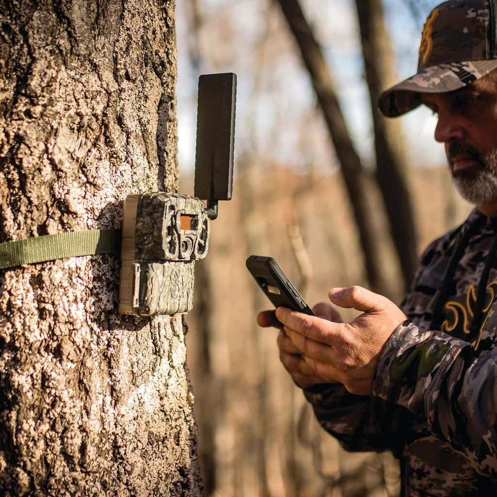 Defender Vision Pro HD Cellular Hunting Camera