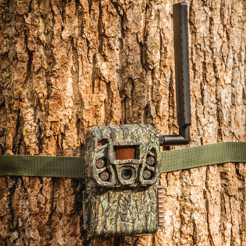 Defender Vision Pro HD Cellular Hunting Camera
