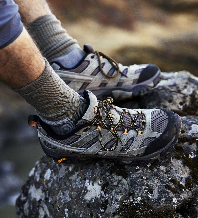 MEN’S HIKING BOOTS AND SHOES